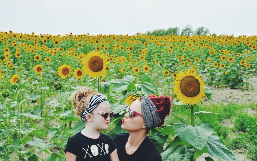 Why girls naturally confide in their moms